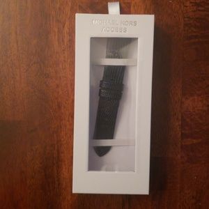 Michael Kors Access Smartwatch Band